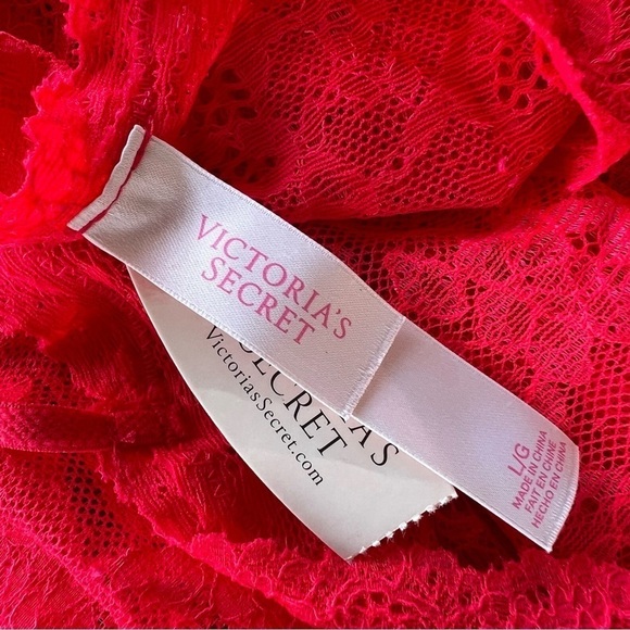 Victoria’s Secret Red Lace Teddy Peek-A-Boo Sheer Deep V Halter Large NWT 2014 - Picture 13 of 15